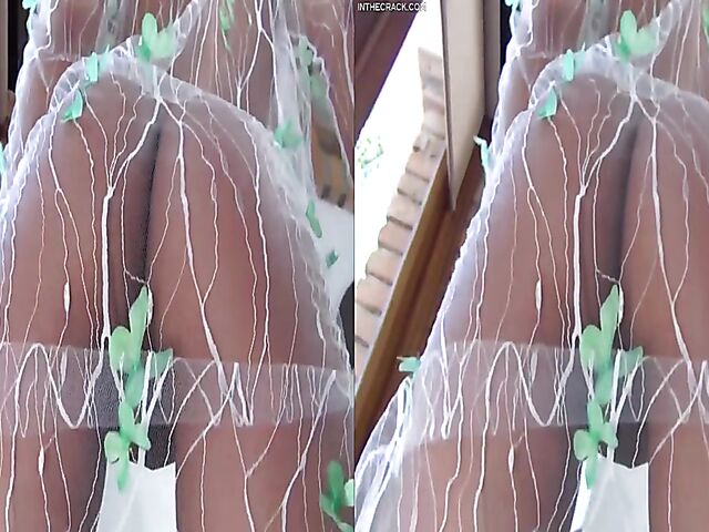 Binky Baez's latin shaved pussy from behind in VR 3D