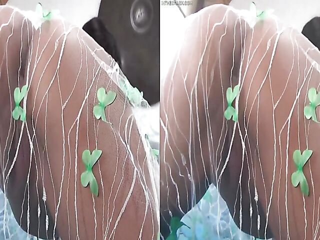 Binky Baez's latin shaved pussy from behind in VR 3D