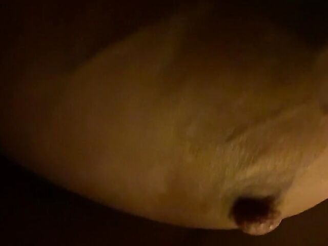 Leanne Crow's big bouncing tits close up