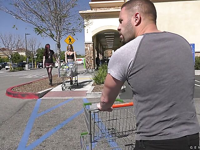 Shemale threesome assfuck with a lucky guy featuring Jade Venus and Nicole Korsakova