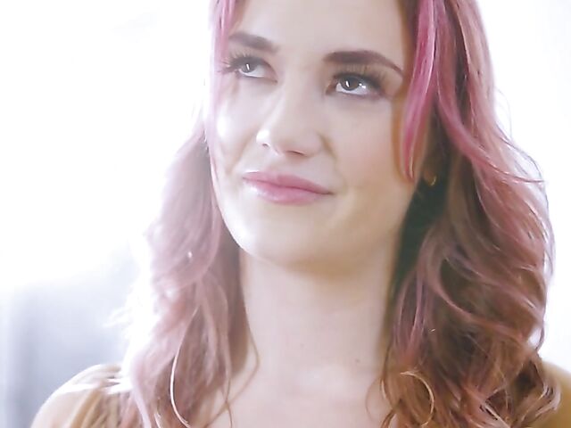 Spencer Bradley & Siri Dahl - Flower delivery for a curvy lesbian