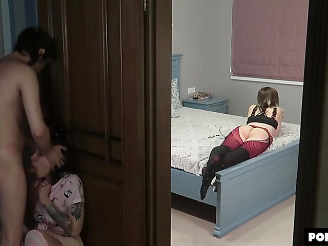 Laruna Mave has a crush on her sisters boyfriend