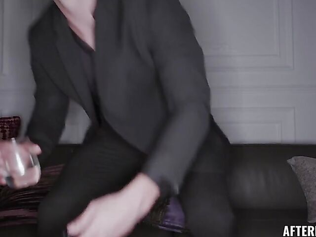 Skinny small tits babe Bonnie Dolce can't stop doing that