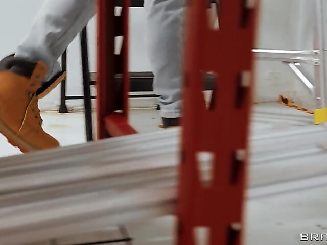 Yellow panties fuck at work with exotic Samantha Lexi