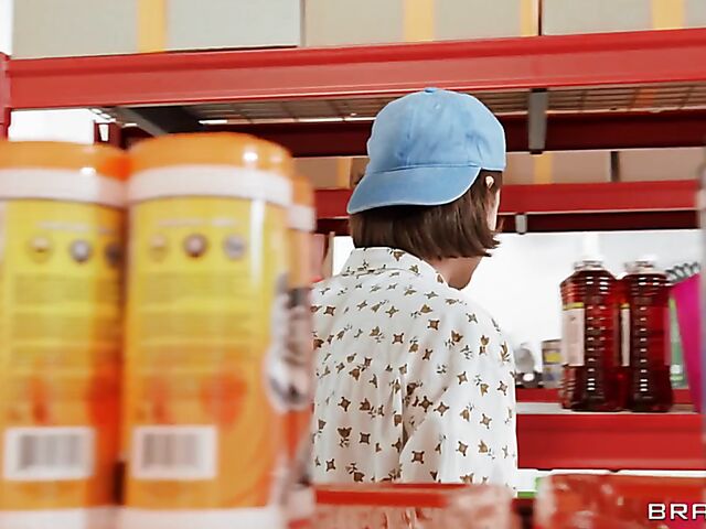 Yellow panties fuck at work with exotic Samantha Lexi