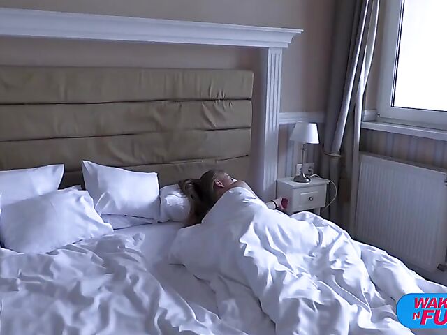 Wake up anal fuck in bed with Bonnie Dolce