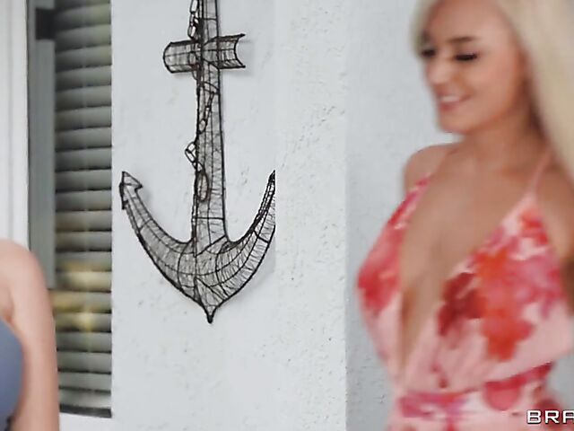 Hot blonde waitress with big tits Blake Blossom takes advantage of the situation