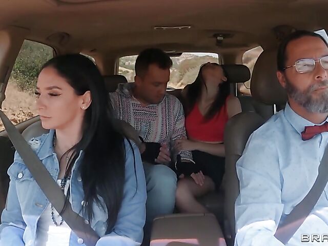 Bathroom fuck in the bathtub with wet and horny Maya Woulfe