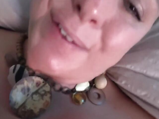 Brianna Beach - Thick mom POV fucked in her bed