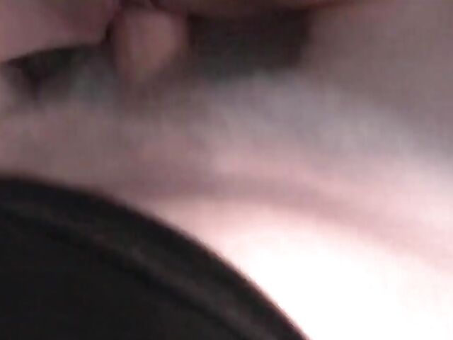 Brianna Beach - Thick mom POV fucked in her bed