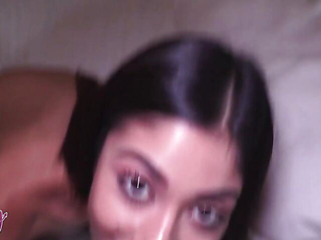 Teen latina Xxlayna Marie sucks and fucks in stockings