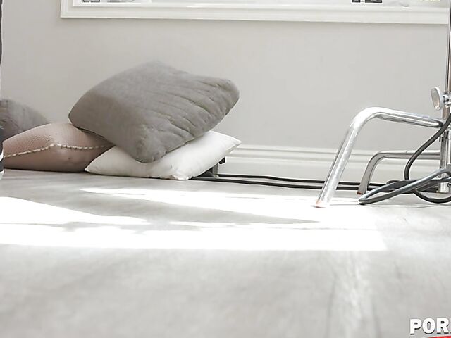 Pale teen interracial anal with black repair man featuring Hazel Moore