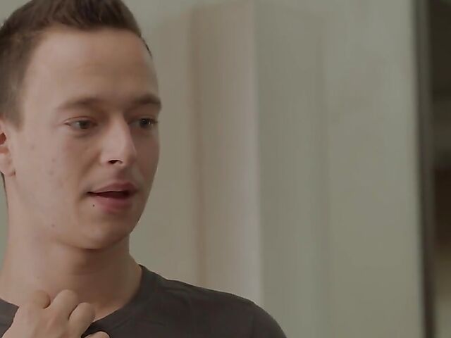 Angelica Heart gets caught doing nude yoga