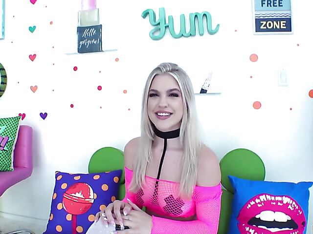 Juicy ass blonde anal fucked featuring Jazlyn Ray