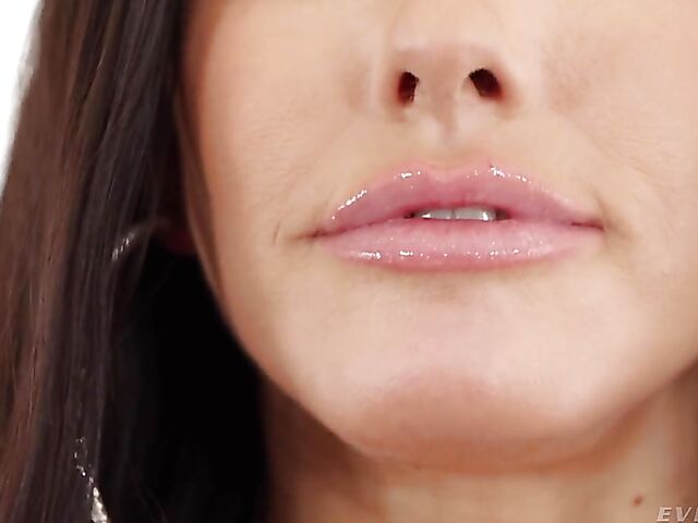 MILF Jennifer White anal in red latex bikini and high heels