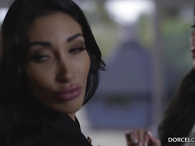 Anal threesome in stockings with french pornstars Anissa Kate and Cléa Gaultier