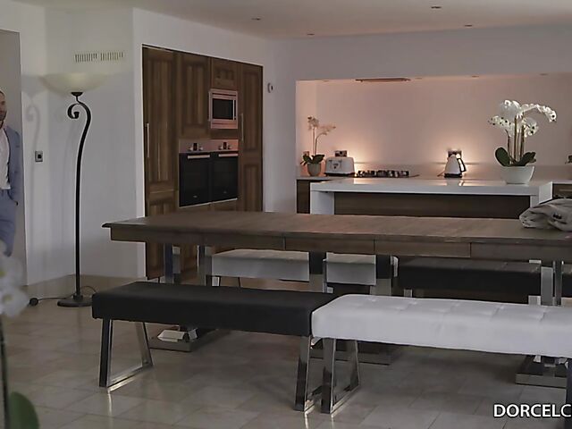 Anal threesome in stockings with french pornstars Anissa Kate and Cléa Gaultier