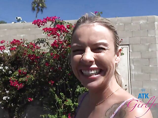 Naughty girlfriend Summer Vixen pissing and giving a car blowjob during the trip