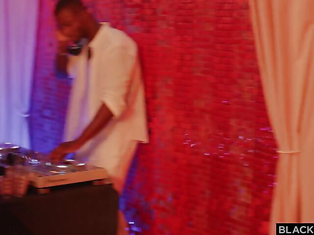 Skinny black cock addict Vanessa Alessia fucks the DJ