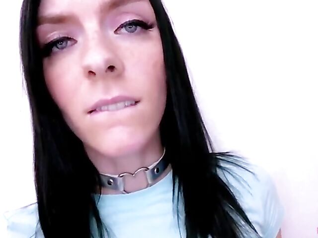 POV brunette Celestina Blooms is good at sucking