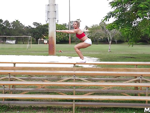 Athletic MILF Madison Brite fucks like a champion