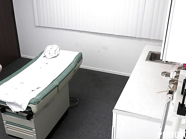 Amari Anne & Jessica Ryan - Ebony interracial threesome with doctor and nurse 