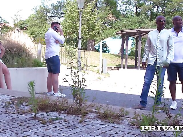 Leggy Marsianna Amoon is ready for interracial double penetration