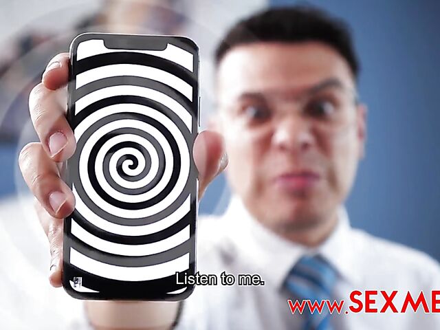 Hypnotized fuck with Mexican busty MILF Kari Cachonda