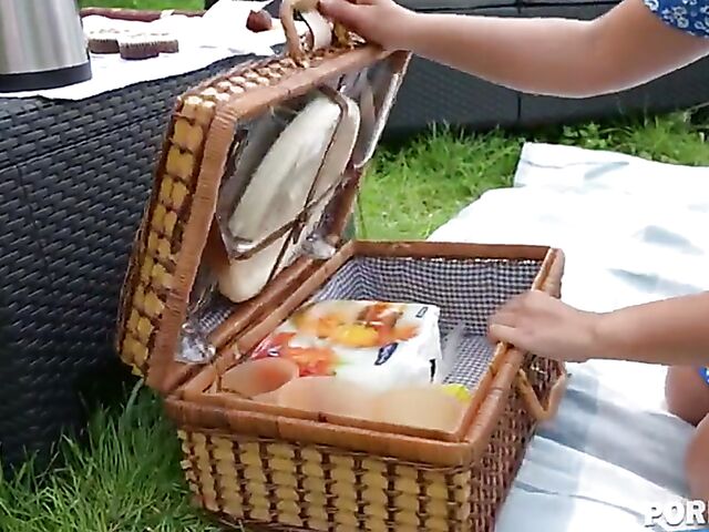 Big tits babe Jennifer Mendez fingers herself in the garden and begs for double penetration