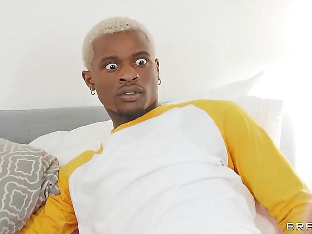 Hot mature women Sally D'Angelo and Seka Black want that black cock too