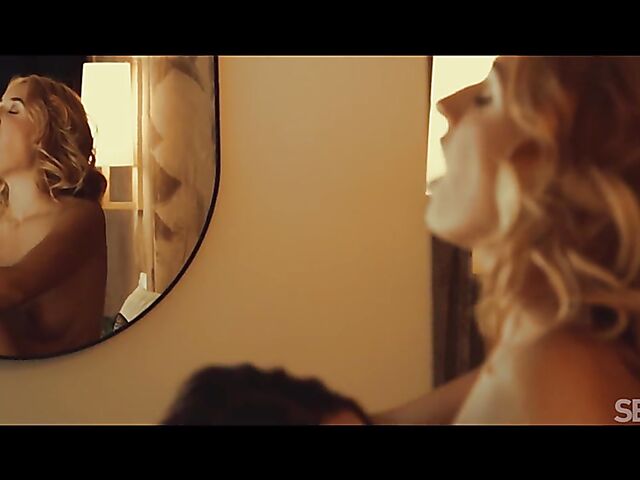 Sofi Otis & Kylie Green - Morning shower and sensual lesbian sex in bed