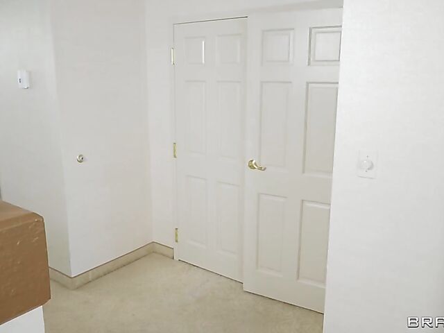 Thick booty and big tits in a hotel room threesome with Arabelle Raphael and Bad Kittyyy