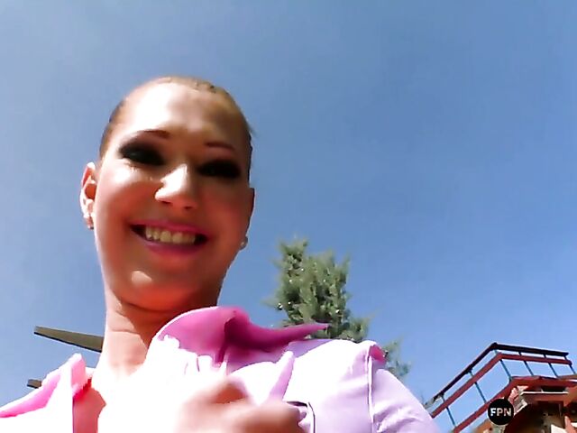 Shaved euro babe Linda gets double teamed