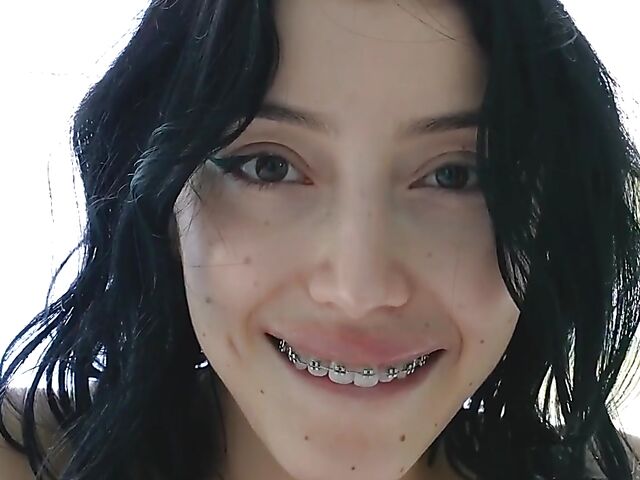 Hot brunette Ruth BG is a Tik Tok star who loves it big