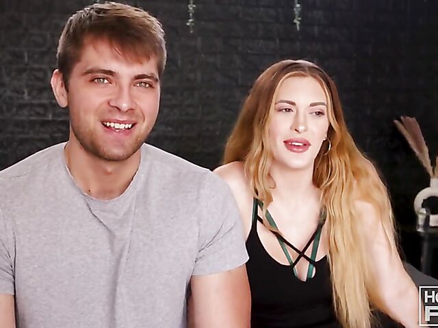 Beau Hopkins & Lindsay Lee - A hot couple in sexual ecstasy