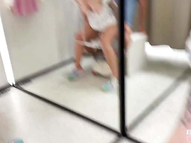 Standing sex in the fitting room with Kleo Model