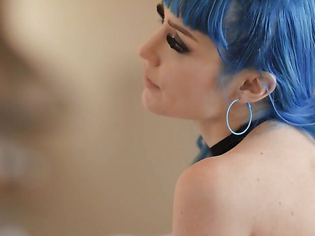Khloe Kapri & Jewelz Blu - Blue hair lesbian pussy lover