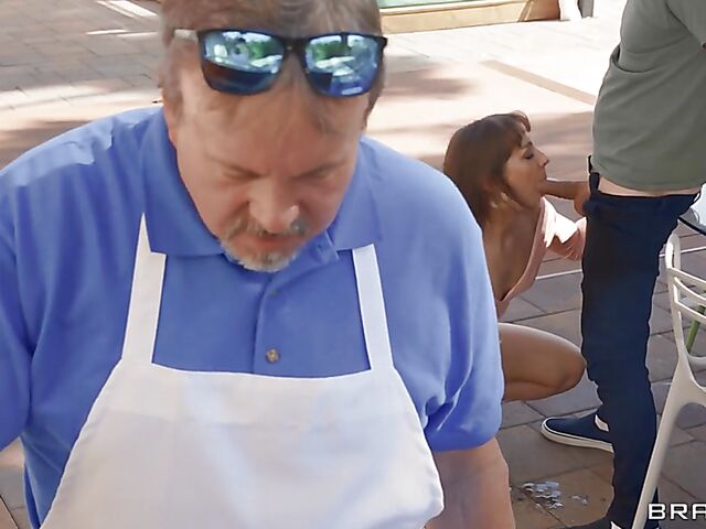 Sneaky anal sex with super horny wife Tommy King