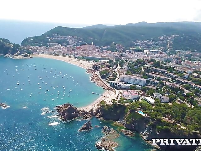 Hot sex with Colombian beach babe Alika Penagos