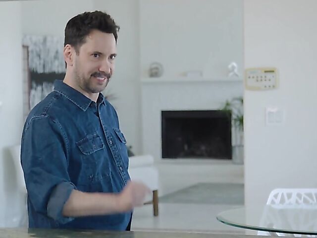 Cheating with natural tits blonde Blake Blossom behind his wife's back