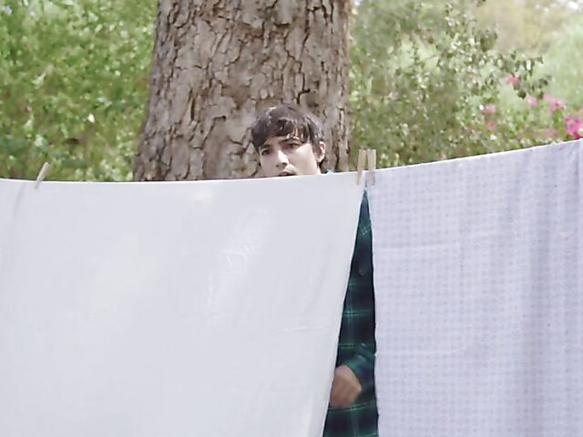 Fit ebony MILF Olivia Jayy gets nailed by a white boy outdoors