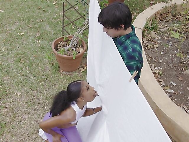 Fit ebony MILF Olivia Jayy gets nailed by a white boy outdoors