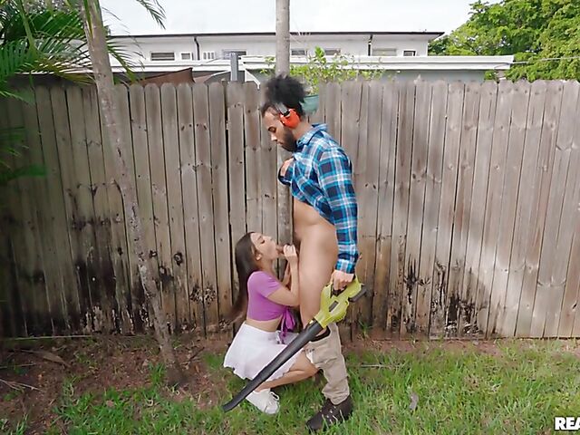 Sneaky outdoor sex in the backyard with petite slut Violet Gems