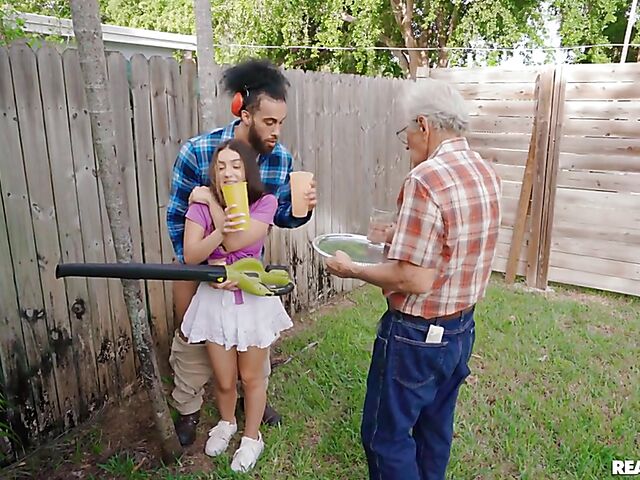 Sneaky outdoor sex in the backyard with petite slut Violet Gems