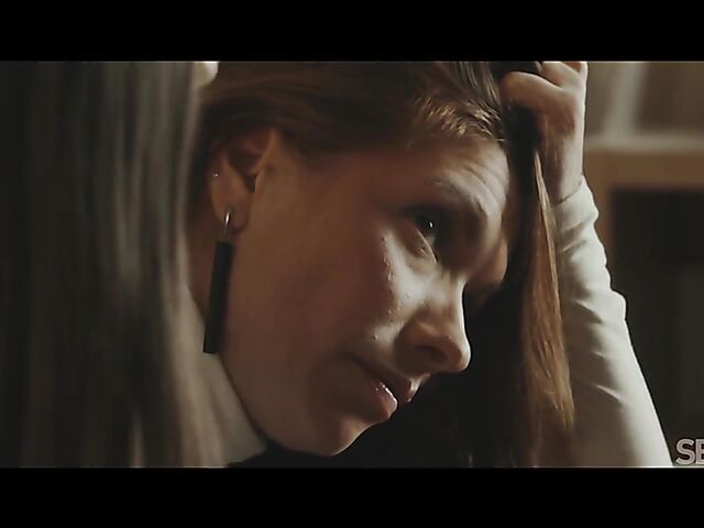 Sensual lesbians Lola Heart and Sata Jones make love on Sunday