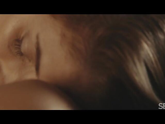 Sensual lesbians Lola Heart and Sata Jones make love on Sunday