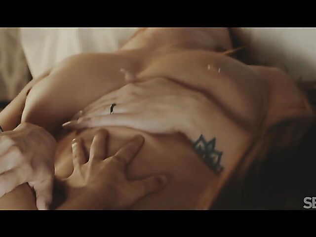 Sensual lesbians Lola Heart and Sata Jones make love on Sunday