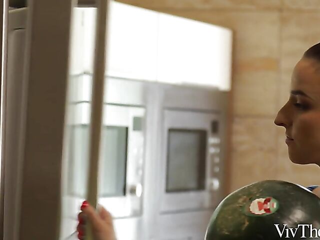 Watermelon loving lesbian babes Jayla De Angelis and Amirah Adara get soaked