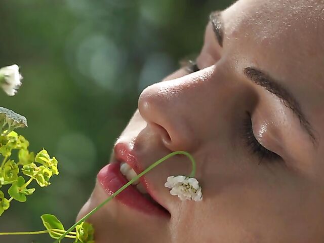 Summertime outdoor masturbation in the middle of the day with teen goddess Sirena Milano