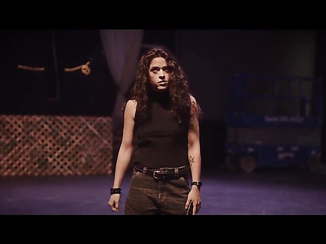 Standing fuck in the backstreet with sexy blonde waitress Anna Claire Clouds